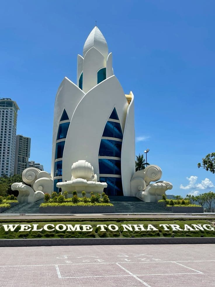 НАТРАНГ ХОТЫН ЧӨЛӨӨТ АЯЛАЛ